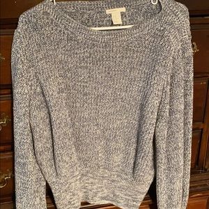 cute top for winter!